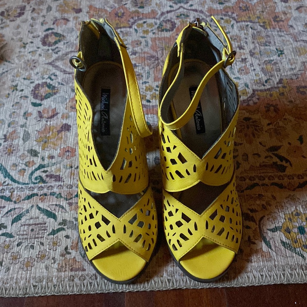 Michael Antonio heeled shoes